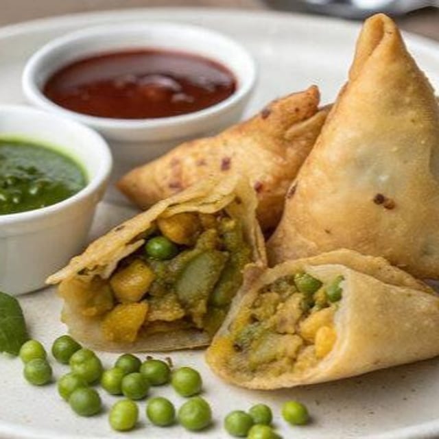 Vegetable Samosa (2).